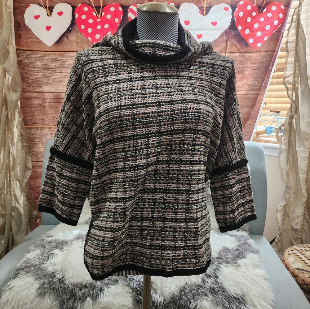 Women's sweater